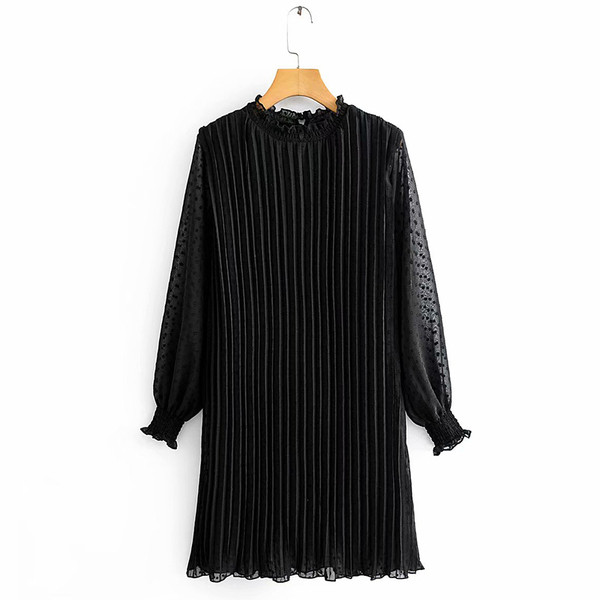 Modern rakott ruha egyenes modell tüll ujjú fekete színben