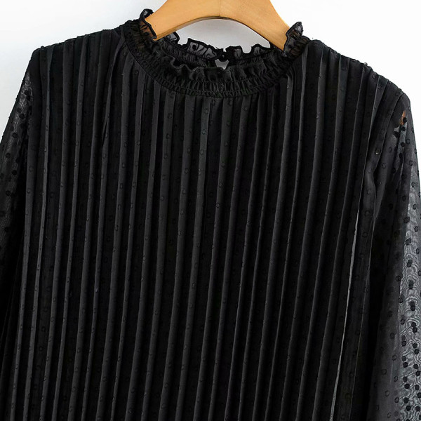 Modern rakott ruha egyenes modell tüll ujjú fekete színben