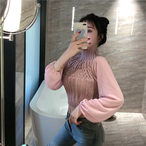 Modern női rövid blúz tüll ujjal és magas gallérral fekete, bézs és rózsaszín színekben