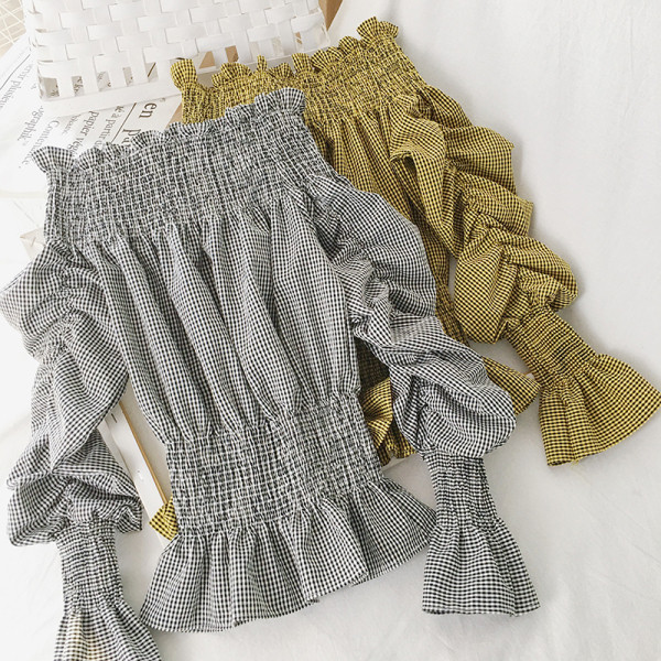 Modern női blúz sárga, fekete és zöld színben, magas gallérral