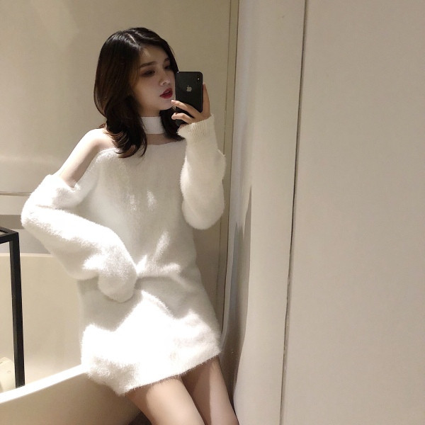 Rochie modernă de puf de damă cu mâneci lungi și tul în alb și negru