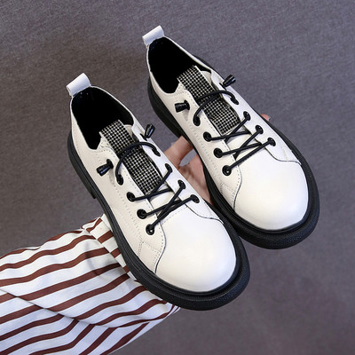 Női alkalmi cipő eko bőrből fekete-fehér színben