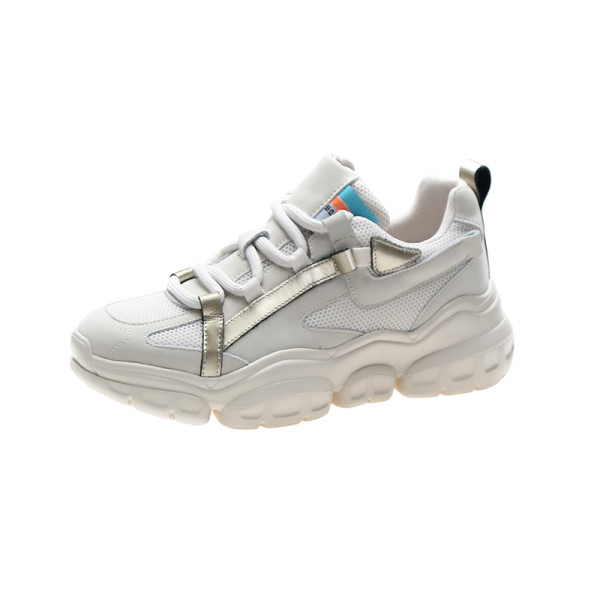 Öko bőrből készült, fekete-fehér női tornacipő új modellje