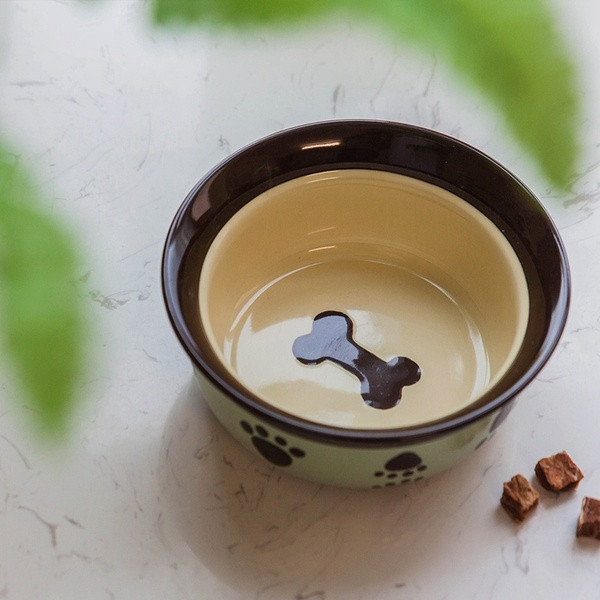 Zöld színű, 550 ml-es kerámiatál ételhez vagy vízhez