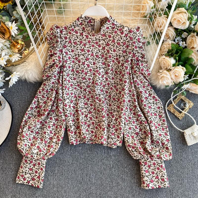 Modern női ing puffos ujjakkal, virágmintával három színben