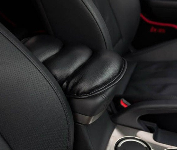 Υποβραχιόνιο αυτοκινήτου σε μαύρο και μπεζ χρώμα