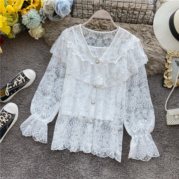 Női ing gombokkal és hímzéssel fehér, fekete és bézs színben