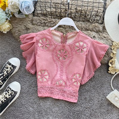 Női alkalmi blúz hímzéssel és ovális nyakkivágással fehér, rózsaszín és sárga színben