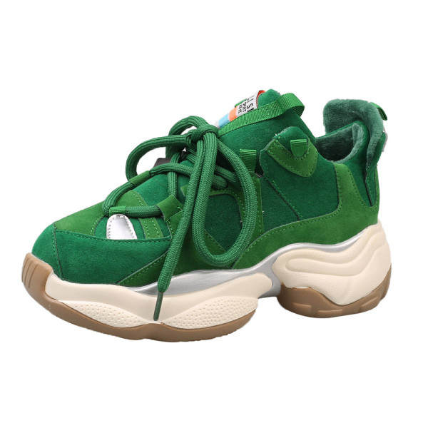 Aktuális női tornacipő durva és magas talppal, fekete és zöld színben