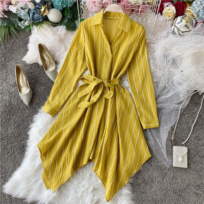 Modern női aszimmetrikus ruha nyakkendővel és spitz nyakkivágással, öt színben