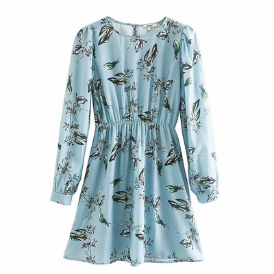 Lezser szabású ruha gumírozott derékkal, kék színben mintával