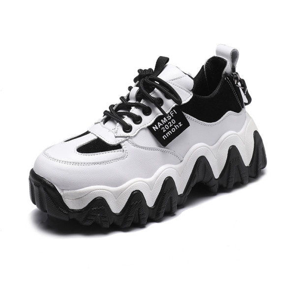 Αθλητικά καθημερινά γυναικεία  παπούτσια  με σκληρή σόλα με κόκκινο και μαύρο χρώμα