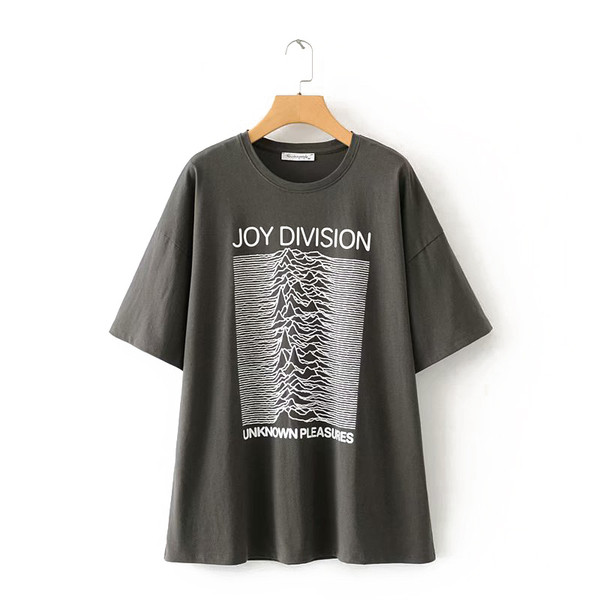 Széles hétköznapi póló rövid ujjú fehér és szürke színben, rátéttel