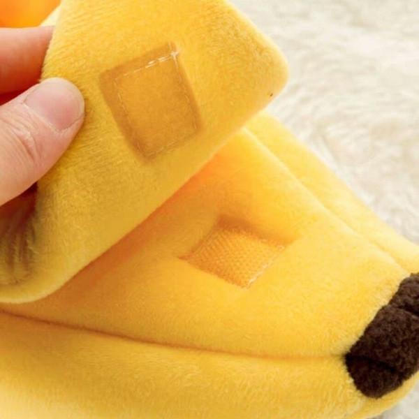 Sárga banán alakú macskaágy macskáknak 55 * 20 * 13 cm mérettel