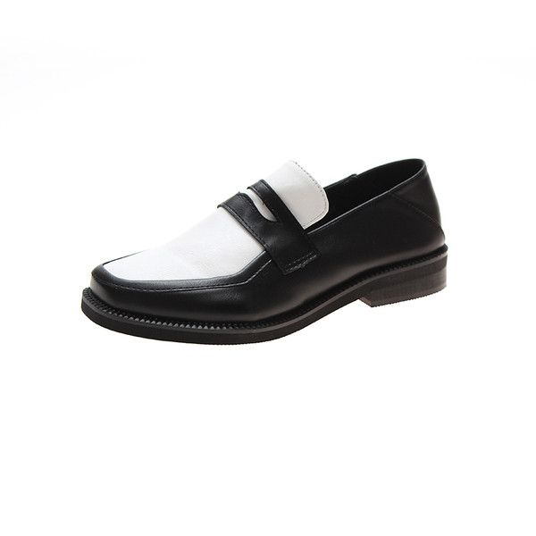 Női alkalmi cipő eko bőrből, lapos talppal fekete-fehér színben