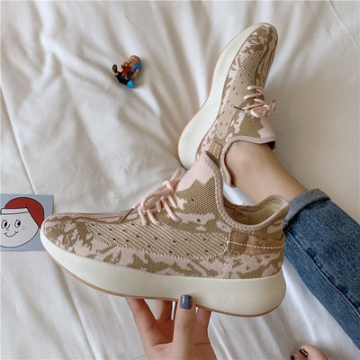 Női alkalmi sportcipő színes motívummal - zöld, bézs, szürke és rózsaszín színben