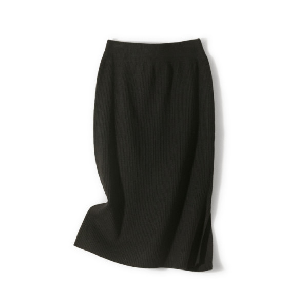 Hosszú kötött szoknya elasztikus derékkal és hasítékkal bézs és fekete színben