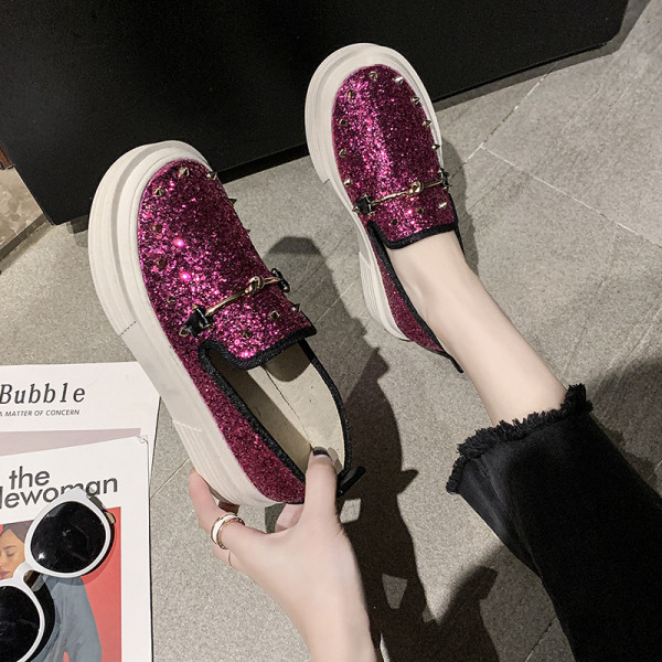 Csillogó hatású modern női alkalmi cipő rózsaszín, zöld, fekete és ezüst színekben