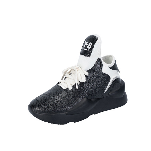 Sport és alkalmi női tornacipő fekete, szürke és fehér színben