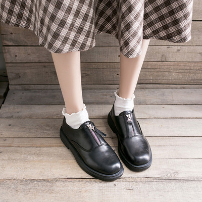 Női alkalmi cipő eko bőrből, cipzárral, lapos talppal