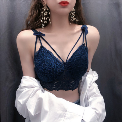 Μοντέρνο σουτιέν από δαντέλα από λευκό, μαύρο, μπορντό και μπλε χρώμα