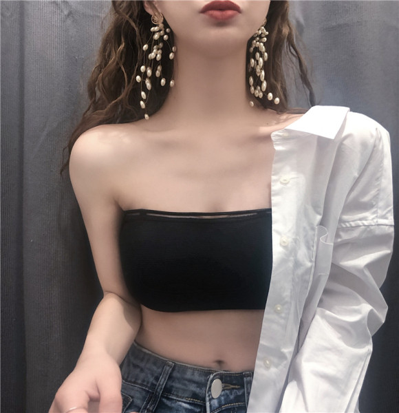 Női mellszobor sima modell fehér, fekete és rózsaszín színekben