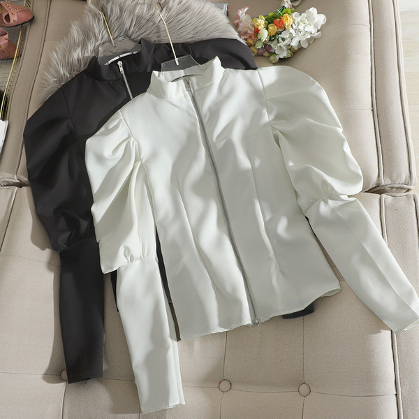 Пролетно дамско сако с буфан ръкави и цип в черен, червен, кафяв, бежов и бял цвят