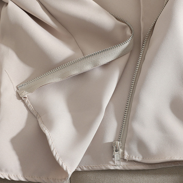 Пролетно дамско сако с буфан ръкави и цип в черен, червен, кафяв, бежов и бял цвят