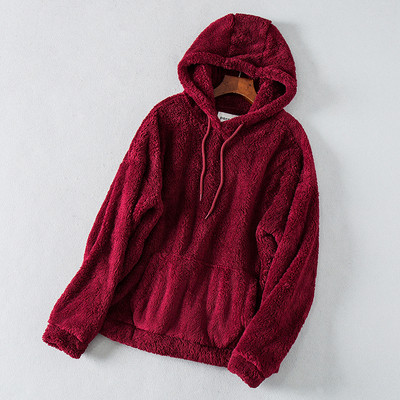 Плюшен пуловер с качулка и джоб в розов, лилав, черен, червен, бежов и кафяв цвят