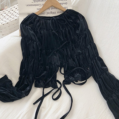 Aksominė moteriška palaidinė su tamprėmis ir juodai žalios bei rožinės spalvos kaklaraiščiais