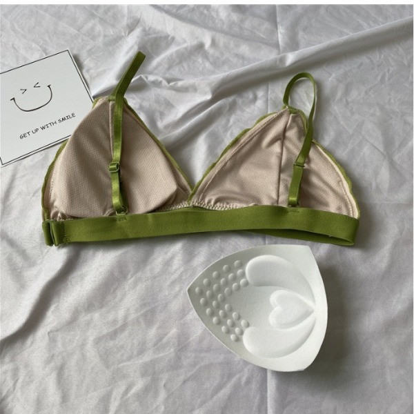 Дамски ежедневен сутиен с триъгълна чашка в бежов,черен,жълт,зелен,син и лилав цвят