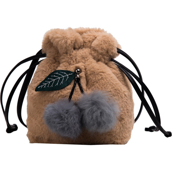 Плюшена дамска чанта тип торба с 3D елемент череша в бял, розов и бежов цвят