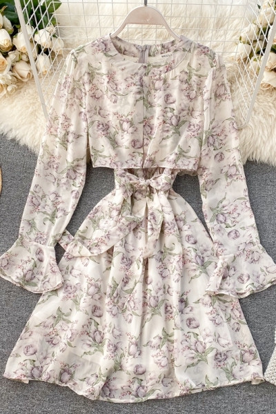 Модерна дамска рокля от шифон с флорален десен и панделка в черен,бежов и бял цвят