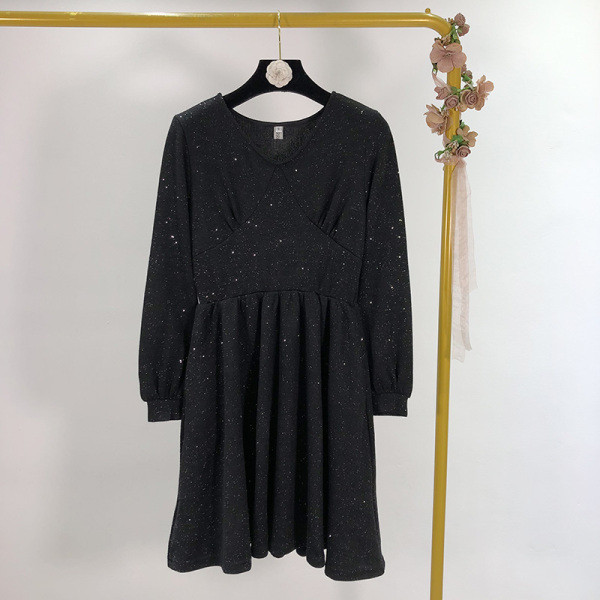 Нов модел пролетна къса рокля разкроен модел с V-образно деколте и висока талия в черен цвят