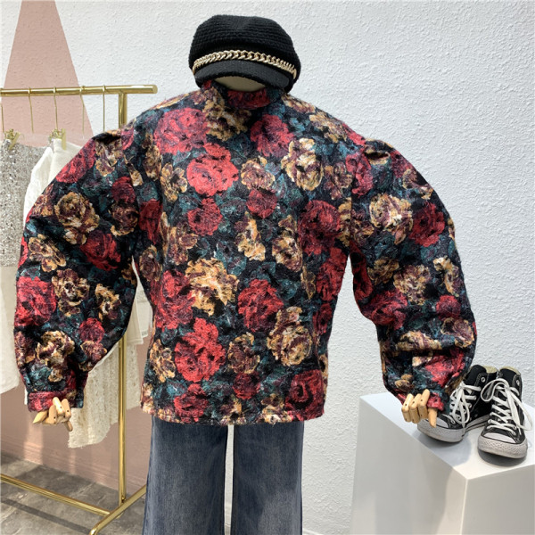 Актуална дамска цветна риза с широки ръкави и флорален десен