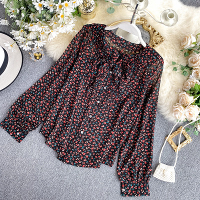 Стилна дамска риза от шифон с флорален десен и дълъг ръкав