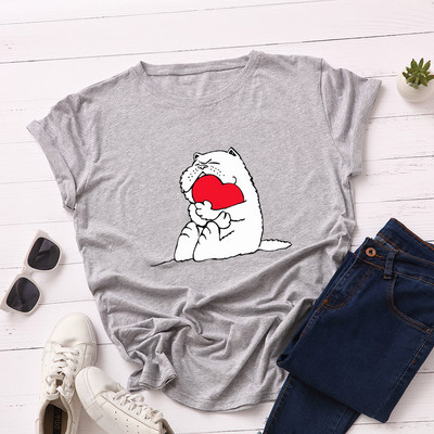 Модерна дамска тениска с цветна апликация и обло деколте в няколко цвята