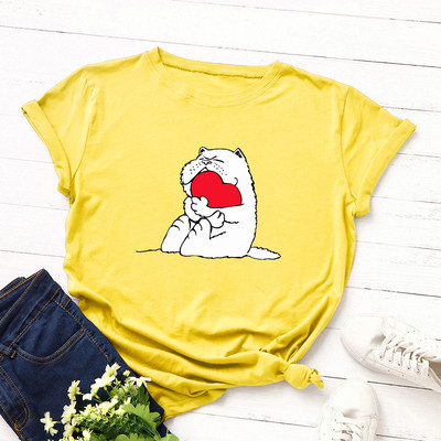 Модерна дамска тениска с цветна апликация и обло деколте в няколко цвята