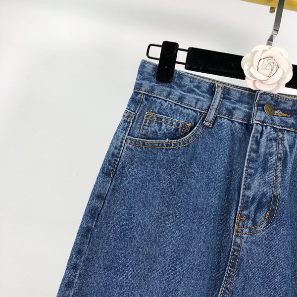 Дълга дънкова пола с висока талия и скъсан мотив в син цвят