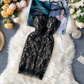 Stiilne naiste pitsiline rihmadeta kleit mustas ja beežis toonis