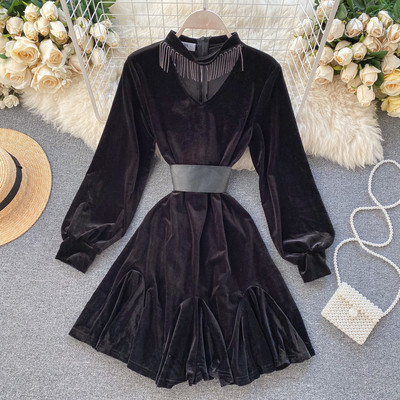 Модерна дамска рокля от кадифе с колан в четири цвята