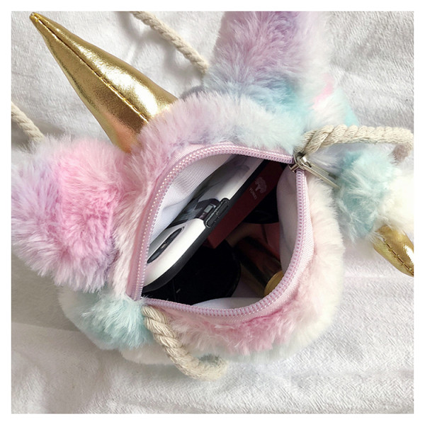 Детска чанта за рамо в кръгла форма и 3D елементи на еднорог 