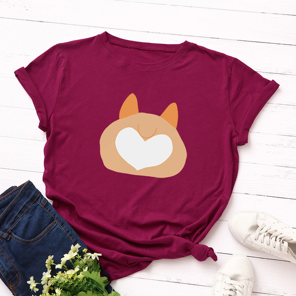 Moodne mitmes värvitoonis värvilise aplikatsiooni ja ümara kaelusega naiste T-särk