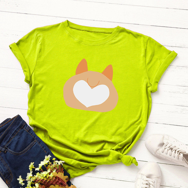 Moodne mitmes värvitoonis värvilise aplikatsiooni ja ümara kaelusega naiste T-särk