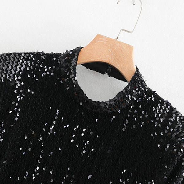 Вечерна дамска рокля с 3/4 ръкав и гол гръб в черен цвят с пайети