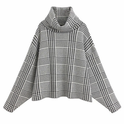 Σύντομο φαρδύ πουλόβερ με κολάρο και μακρύ μανίκι