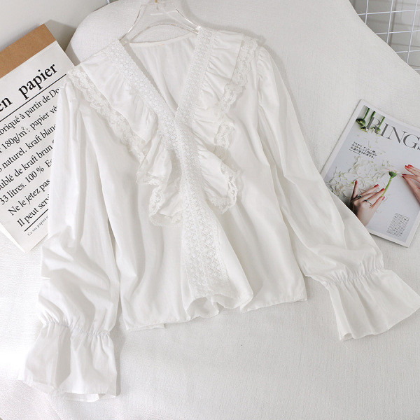 Модерна дамска риза с шпиц деколте и къдри в три цвята