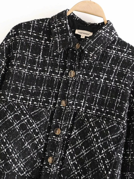 Нов модел дамска карирана риза с джобове и копчета в черен и розов цвят