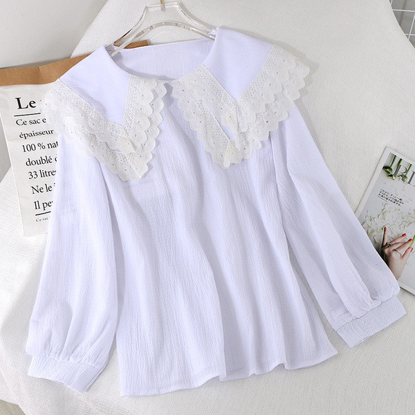 Модерна дамска риза с овално деколте и дантела в бял и черен цвят