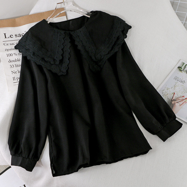 Модерна дамска риза с овално деколте и дантела в бял и черен цвят